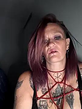 renegade vyxxen online show from March 2026 12:23:01 PM