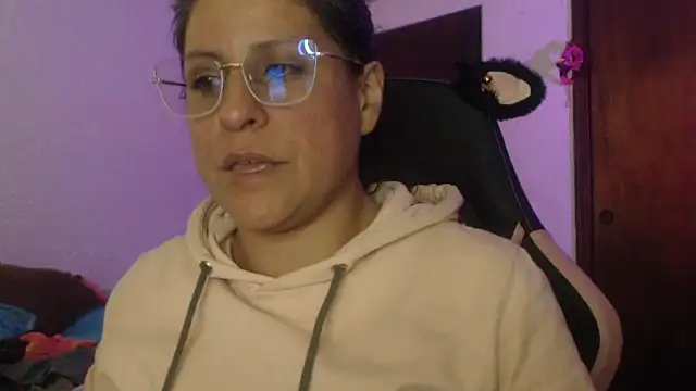 LucifernandaSw online show from February 2026 04:40:02 AM