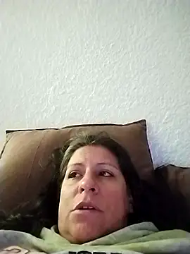Snapshot of LucifernandaSw chatting on May 2026 10:44:02 AM LucifernandaSw online show from May 2026 10:44:02 AM