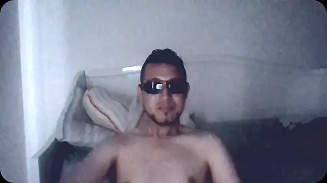 Snapshot of Yeye25199 chatting on February 2025 11:09:02 PM Yeye25199 online show from February 2025 11:09:02 PM