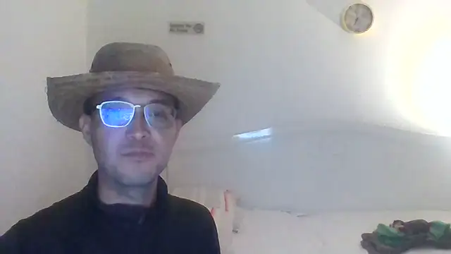 Snapshot of Yeye25199 chatting on February 2025 02:01:02 AM Yeye25199 online show from February 2025 02:01:02 AM