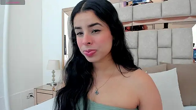 Snapshot of emma_castilloo chatting on November 2025 09:53:01 PM emma castilloo online show from November 2025 09:53:01 PM