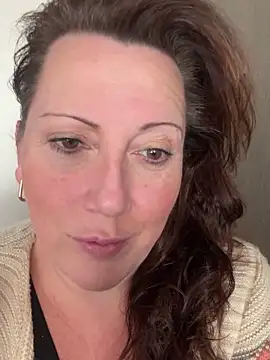 Snapshot of xsexycurvymilf chatting on January 2025 11:52:01 AM xsexycurvymilf online show from January 2025 11:52:01 AM