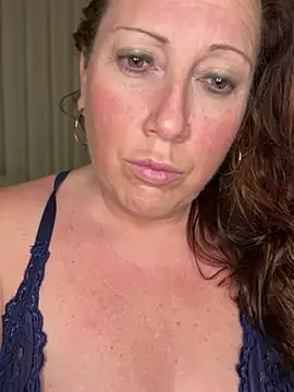 Snapshot of xsexycurvymilf chatting on January 2026 03:16:01 PM xsexycurvymilf online show from January 2026 03:16:01 PM