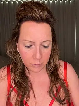 Snapshot of xsexycurvymilf chatting on February 2026 03:19:01 PM xsexycurvymilf online show from February 2026 03:19:01 PM