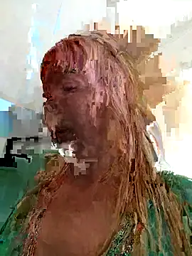 Snapshot of EmmaInLove23 chatting on October 2025 04:59:01 AM EmmaInLove23 online show from October 2025 04:59:01 AM