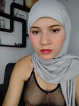 Snapshot of hanaa_18 chatting on November 2025 04:24:02 AM hanaa 18 online show from November 2025 04:24:02 AM