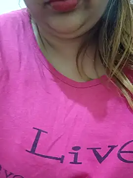 Snapshot of _Redwine_ chatting on March 2025 03:02:02 PM Redwine online show from March 2025 03:02:02 PM