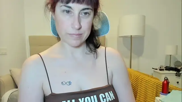 emmita69  online show from February 2026 11:14:02 PM