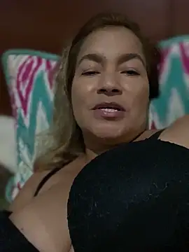 Snapshot of Jlo_69 chatting on January 2025 11:09:01 PM Jlo 69 online show from January 2025 11:09:01 PM