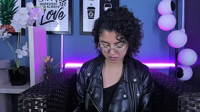 Amareto  online show from February 2025 05:22:01 PM