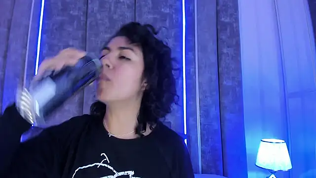 Amareto  online show from March 2025 05:49:02 PM