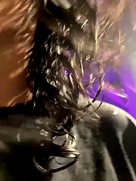 Amareto  online show from December 2025 11:14:02 AM