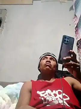 Snapshot of Moreno1813 chatting on February 2025 05:31:01 AM Moreno1813 online show from February 2025 05:31:01 AM