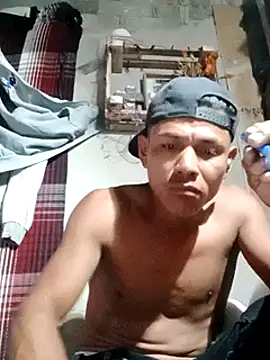 Snapshot of Moreno1813 chatting on February 2025 06:21:01 AM Moreno1813 online show from February 2025 06:21:01 AM