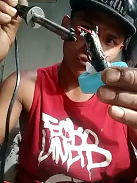 Snapshot of Moreno1813 chatting on March 2025 02:25:02 AM Moreno1813 online show from March 2025 02:25:02 AM