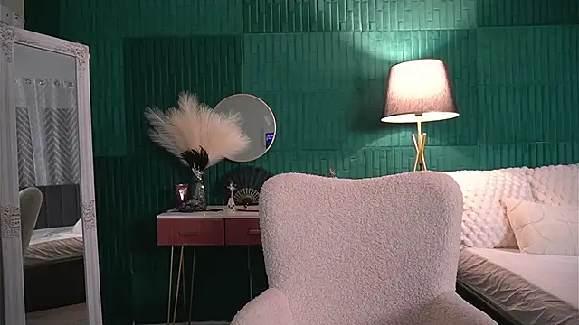 HaileyMoonn online show from February 2026 04:30:01 AM