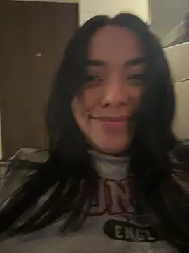 Snapshot of PetitLumiere chatting on December 2024 05:26:01 AM PetitLumiere online show from December 2024 05:26:01 AM