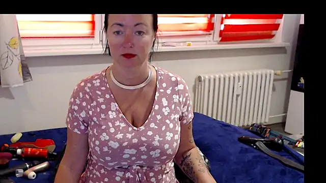 Alexie33 online show from July 2026 11:25:01 AM