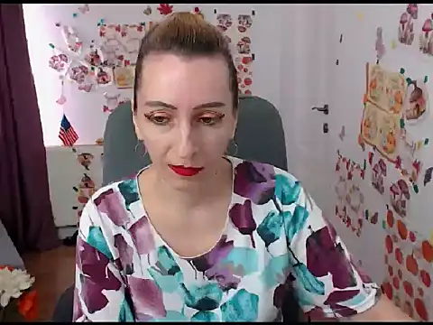 Snapshot of EvelynAngell chatting on September 2025 06:15:02 AM EvelynAngell online show from September 2025 06:15:02 AM