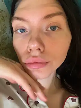 Snapshot of Lisaaa_Alisa chatting on October 2025 04:04:02 AM Lisaaa Alisa online show from October 2025 04:04:02 AM