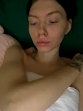 Snapshot of Lisaaa_Alisa chatting on December 2025 04:28:02 AM Lisaaa Alisa online show from December 2025 04:28:02 AM