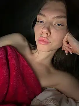Snapshot of Lisaaa_Alisa chatting on June 2026 08:09:01 PM Lisaaa Alisa online show from June 2026 08:09:01 PM