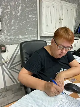 Snapshot of Klio5678 chatting on November 2025 07:13:02 PM Klio5678 online show from November 2025 07:13:02 PM