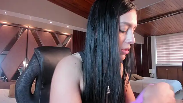 Snapshot of carina_rossi chatting on November 2025 12:08:02 PM carina rossi online show from November 2025 12:08:02 PM