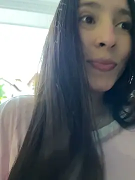 Snapshot of LittleDoll___ chatting on November 2025 10:23:02 PM LittleDoll online show from November 2025 10:23:02 PM