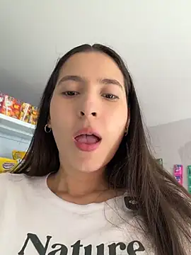Snapshot of LittleDoll___ chatting on July 2026 12:25:02 PM LittleDoll online show from July 2026 12:25:02 PM