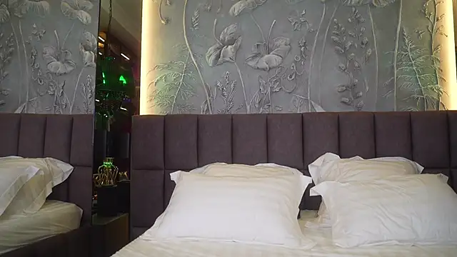 eva fashionista online show from January 2025 03:56:02 AM