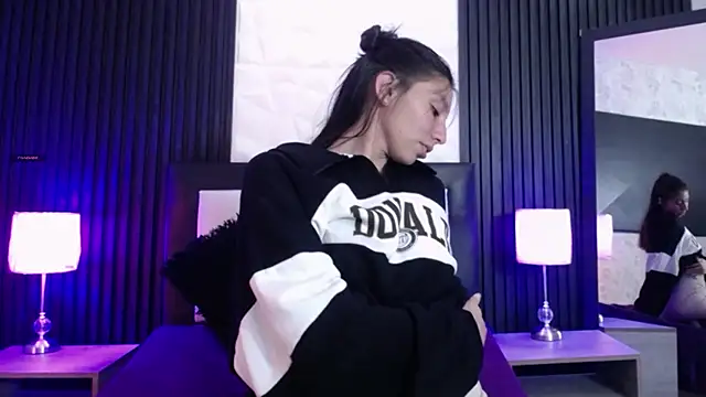 kendall saenz online show from December 2024 08:36:02 PM