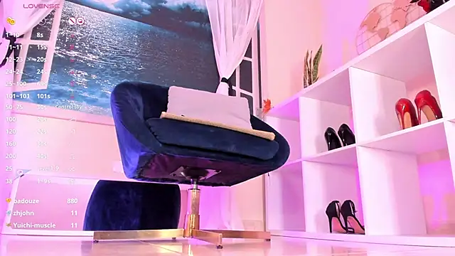 Snapshot of Itzeldreams chatting on February 2025 04:56:02 PM Itzeldreams online show from February 2025 04:56:02 PM