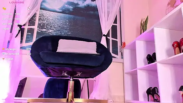 Snapshot of Itzeldreams chatting on February 2025 09:13:02 AM Itzeldreams online show from February 2025 09:13:02 AM