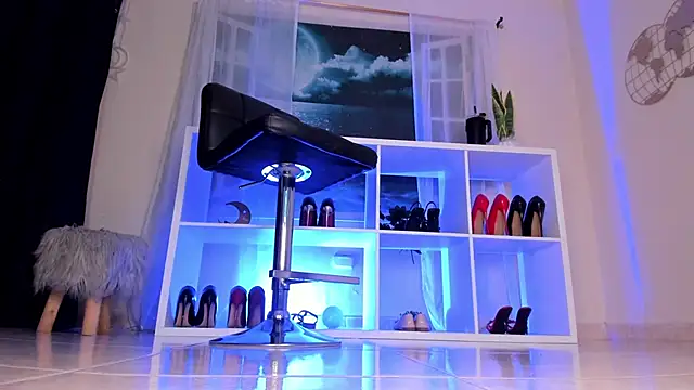 Snapshot of Itzeldreams chatting on October 2025 01:30:02 PM Itzeldreams online show from October 2025 01:30:02 PM