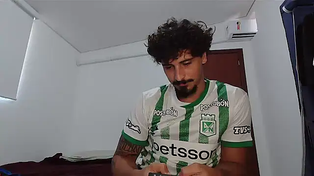 milkoffe online show from February 2026 01:06:01 PM