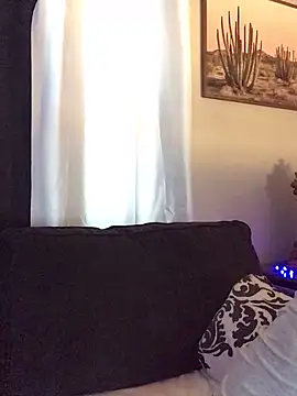 SidneyRaee online show from December 2025 05:09:01 PM