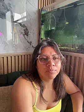 Nina-Eros1 online show from May 2026 06:12:02 PM