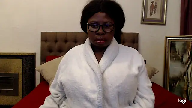 Snapshot of OmegaLipps chatting on December 2025 06:23:01 PM OmegaLipps online show from December 2025 06:23:01 PM