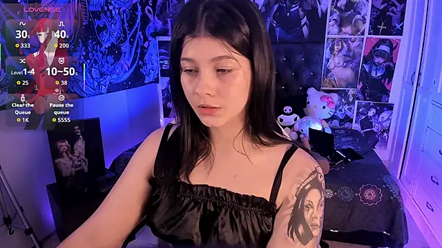 LanaKyutt online show from April 2026 10:35:02 PM