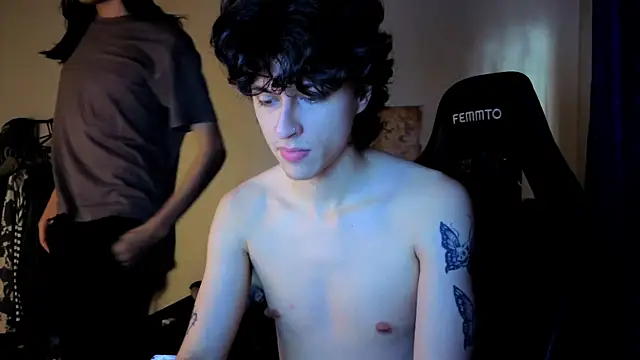 angelitofemboy online show from December 2025 09:35:01 PM