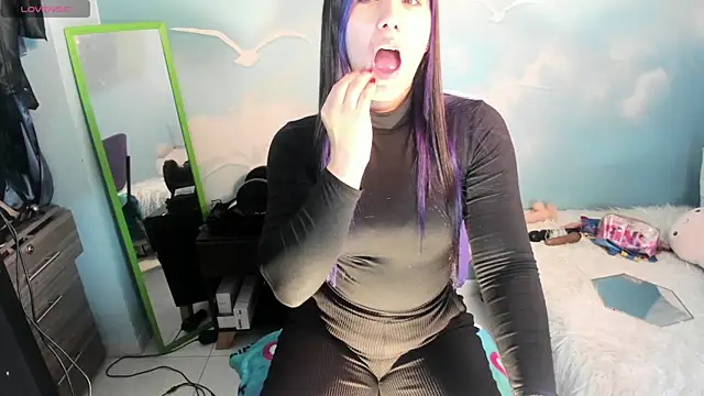 Nata bernett online show from November 2025 11:37:02 PM