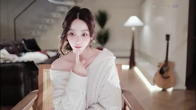 -Aricia- online show from November 2025 03:00:01 PM