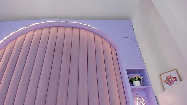 CristalCornner  online show from March 2025 07:53:01 PM