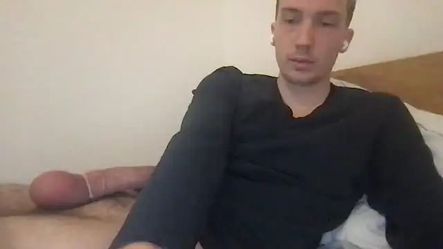 Snapshot of hungandfun05 chatting on December 2024 01:55:02 PM hungandfun05 online show from December 2024 01:55:02 PM