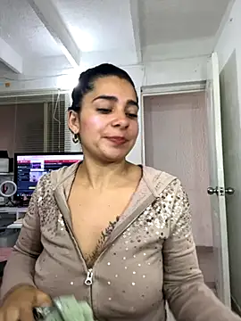 Snapshot of Meganmilk1 chatting on October 2025 05:45:02 PM Meganmilk1 online show from October 2025 05:45:02 PM