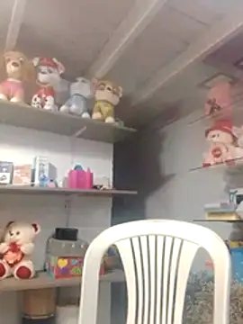 Snapshot of VivienAndClark chatting on October 2025 09:39:02 PM VivienAndClark online show from October 2025 09:39:02 PM