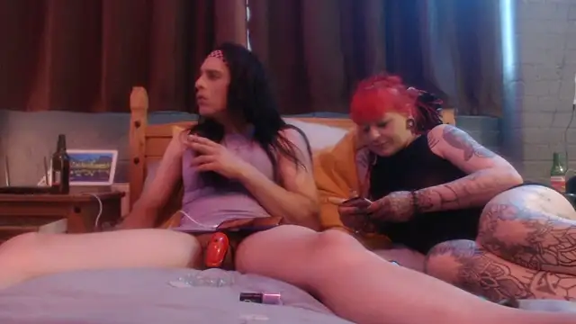 NeverTooMuch95 online show from April 2026 06:54:02 PM