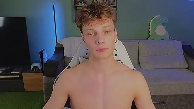 Snapshot of TeddyLiLboy chatting on November 2025 10:10:02 PM TeddyLiLboy online show from November 2025 10:10:02 PM